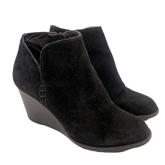 Lucky Brand Faux Black Suede Heeled Ankle Booties Size 8 - Picture 1 of 14